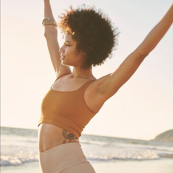 NWOT! FP FREE PEOPLE MOVEMENT Happiness Runs Square Neck Crop Top - Picture 1 of 15